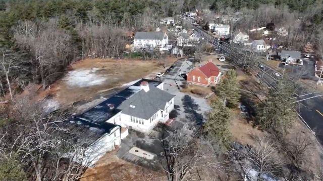 DroneProsOrg's tweet photo. Ideas for Tyngsboro’s Winslow School shared at visioning session TYNGSBORO — Curious townspeople packed Old Town Hall recently and had a drone’s eye tour of the Winslow School — inside and outside — and the 5.2 acres that surround it. https://t.co/c3IFCJOpoB https://t.co/Y41wUXh8Qm