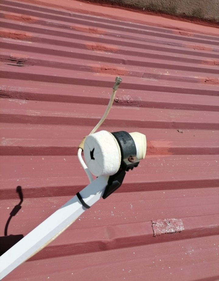 Bongx_MP's tweet photo. @Trevor_Mkhabela @ARG_Mara It protects the LNB from such incidents due to weather conditions https://t.co/LU22bSPp32
