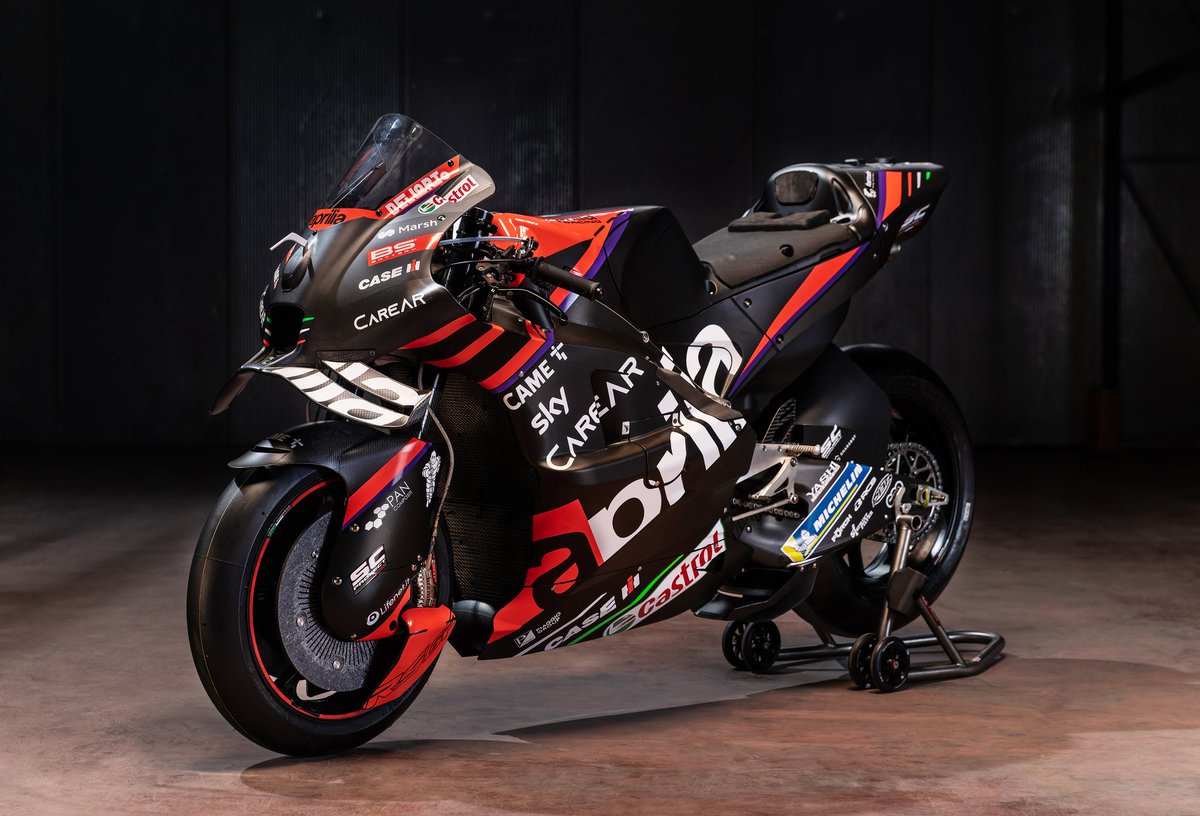 gpracing_id's tweet photo. Aprilia Racing Team 2023 โซ๏ธ๐ด
๐ธ @aprilia
โ
#GPRacingIndonesia #GPRI #MotoGP #MotoGPIndonesia #MGPI #RespectAllRiders #aprilia https://t.co/atCwHdkIL1