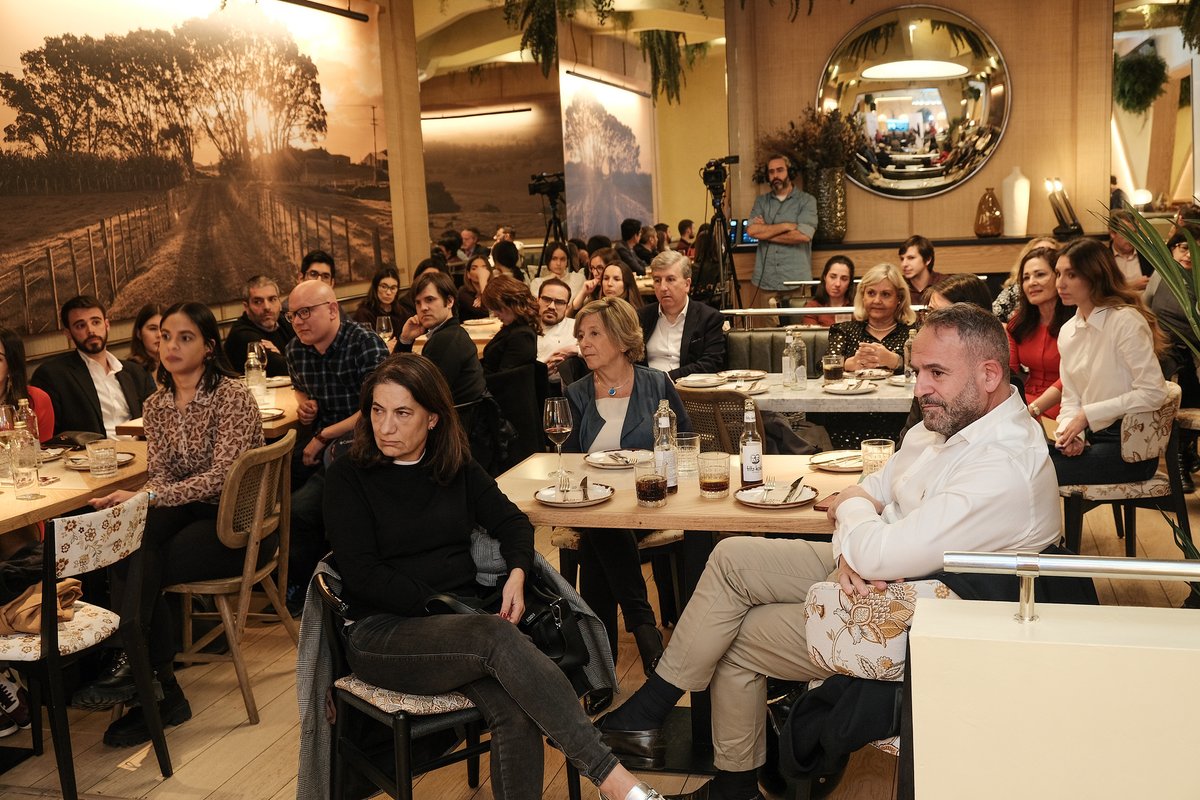 Una nueva edición del #DBAAfterwork aterrizó ayer en #Madrid para conocer las experiencias y aprendizajes de Carol García <a href="/Carolgg7/">Carolina Garcia Gomez</a>, Head of New Business &amp; Innovation at Ingka Group - <a href="/IKEASpain/">IKEA España</a> ¡Gracias!
 bit.ly/3T4Nyz6
En colaboración con <a href="/Kutxabank/">Kutxabank</a>
