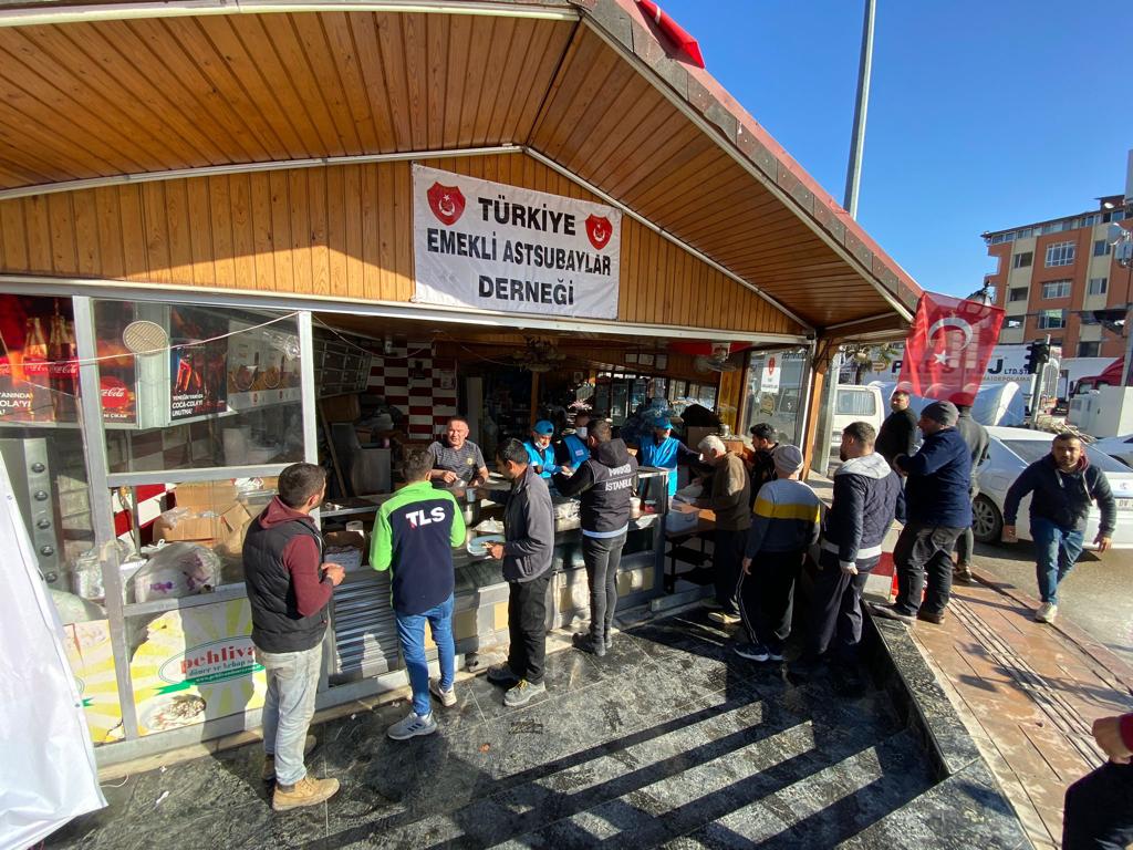 MoonkhanAksoy's tweet photo. #TemadMecliste

Unutma, unutursan unutulursun, "SONRA DA NEDEN DİYE SORMA" tazminat alınana kadar "DURMAK YOK YOLA DEVAM"

@RTErdogan 
@mustafaelitas 
@NureddinNebati
@SuayAlpay 
@DurgenHamza 
Hulusi AKAR https://t.co/VZmEiBSokR