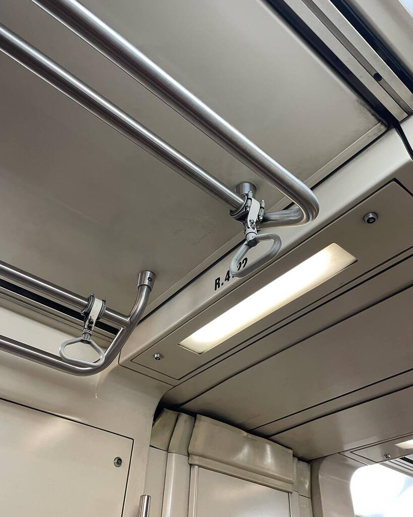cristianmurillo's tweet photo. Metro de Santiago – vagón #metrodesantiago #instaphoto https://t.co/KvnM0B6pB0 https://t.co/QJYFDuUT9r