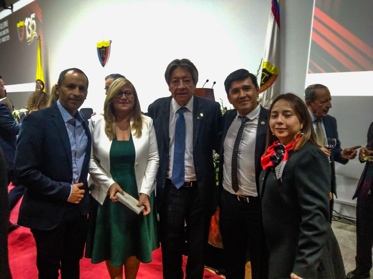 ACICG2's tweet photo. #Evento | El 9 de marzo acompañamos la posesión de nuevo presidente de la @IngenieriaSCI, el ingeniero civil Hernando Monroy. Agradecemos la gestión realizada por el ingeniero Germán Pardo Albarracín, presidente saliente. https://t.co/u0cOG8h6cf