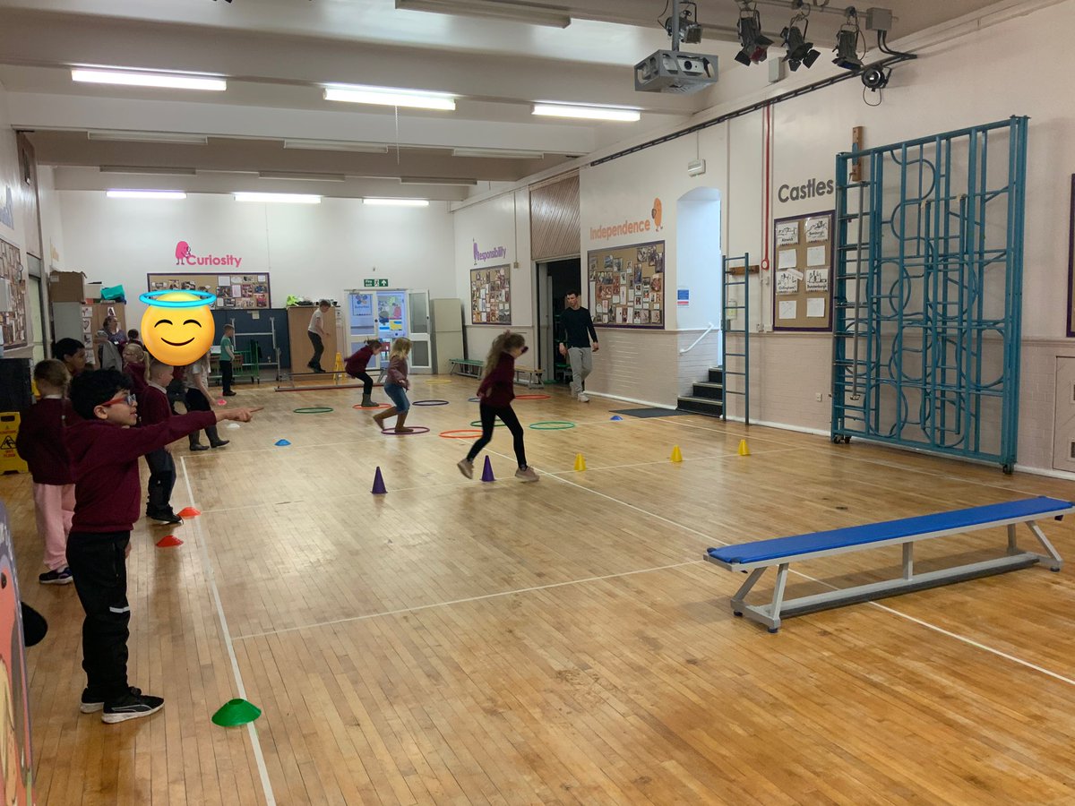 Y3RDPS's tweet photo. The snow can’t stop Year 3 exercising! We are practicing our agility skills ready for our outdoor adventure! https://t.co/7gsNAcTDed