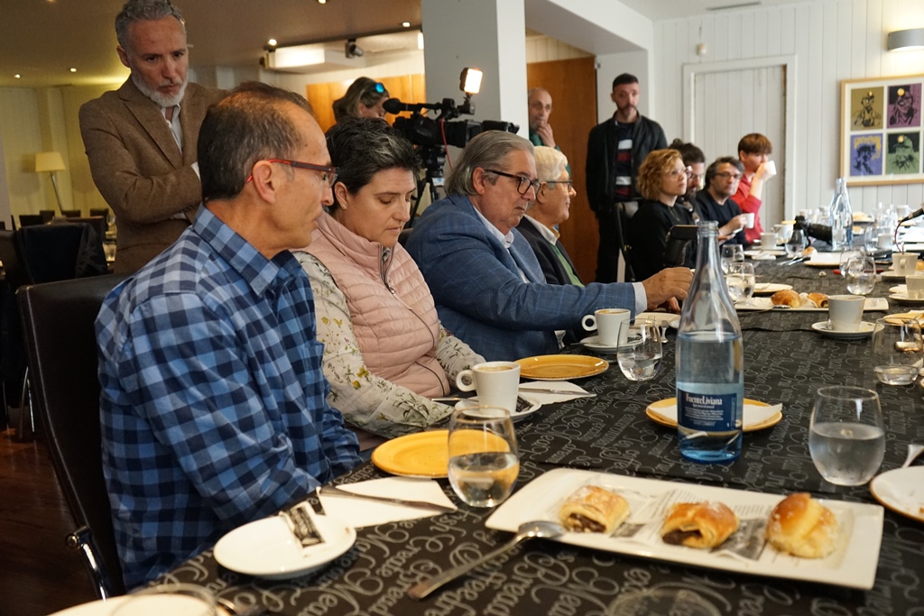 👏🏽 Marisol García, expresidenta de <a href="/AjeCartagena/">Asociación de jóvenes empresarios de Cartagena</a>, candidata de MC a la Alcaldía de #LaUnión⛏️

📢“Nuestros únicos jefes son los unionenses, algo que ningún otro partido puede ofrecer”

🎙️<a href="/pepelopezct/">José López Martínez</a>: “Aportaremos ilusión y soluciones”

▶️mccartagena.com/2023/03/10/mar…

#MásMCQueNunca🇩🇰