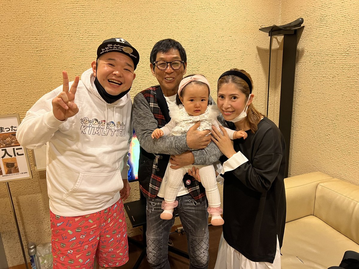 さんま大先生に学ぶ子どもは笑わせるに限る さんま大先生に学ぶ子どもは笑わせるに限る | 上條 晴夫 |本