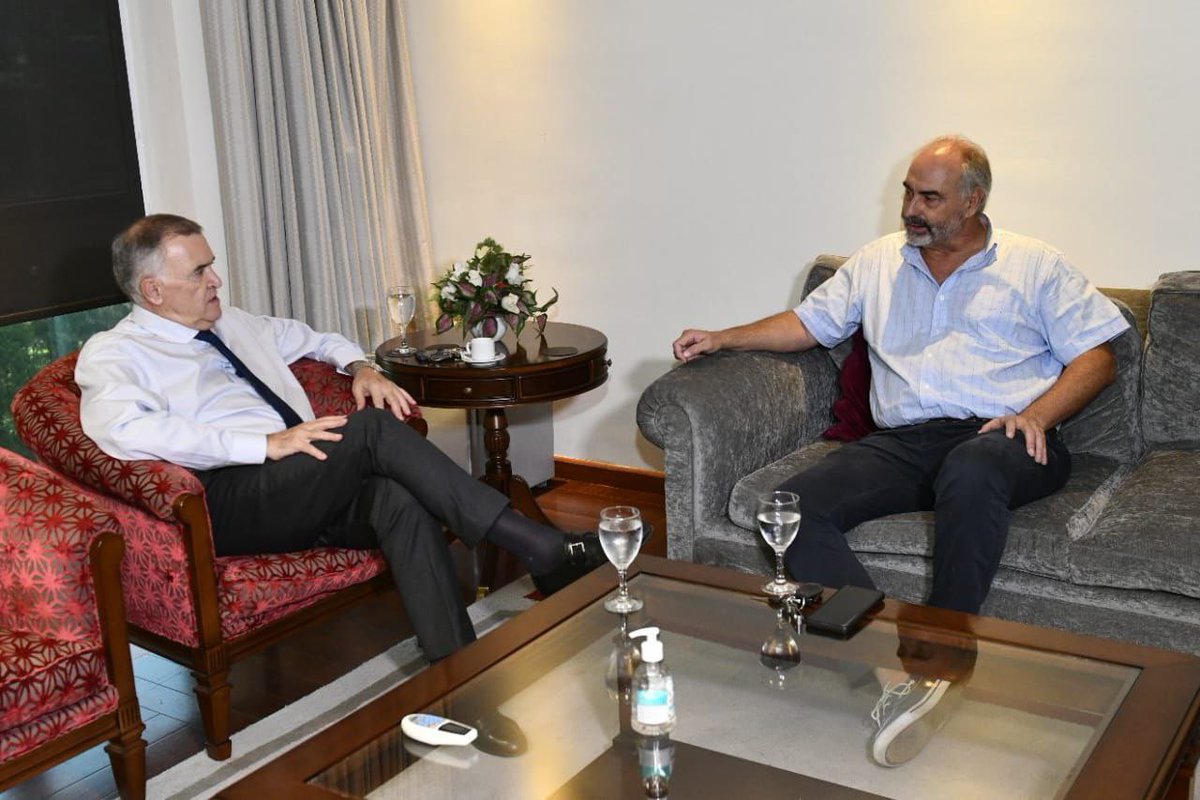 OsvaldoJaldo's tweet image. 𝗟𝗲𝗴𝗶𝘀𝗹𝗮𝘁𝘂𝗿𝗮 |  A través del diálogo y el consenso venimos fortaleciendo nuestro proyecto político en pos de lograr un Tucumán mejor. 

🤝 En este sentido, recibimos al ex diputado nacional por la UCR, @JuanCasanas1, quien será candidato a intendente de Yerba Buena por…