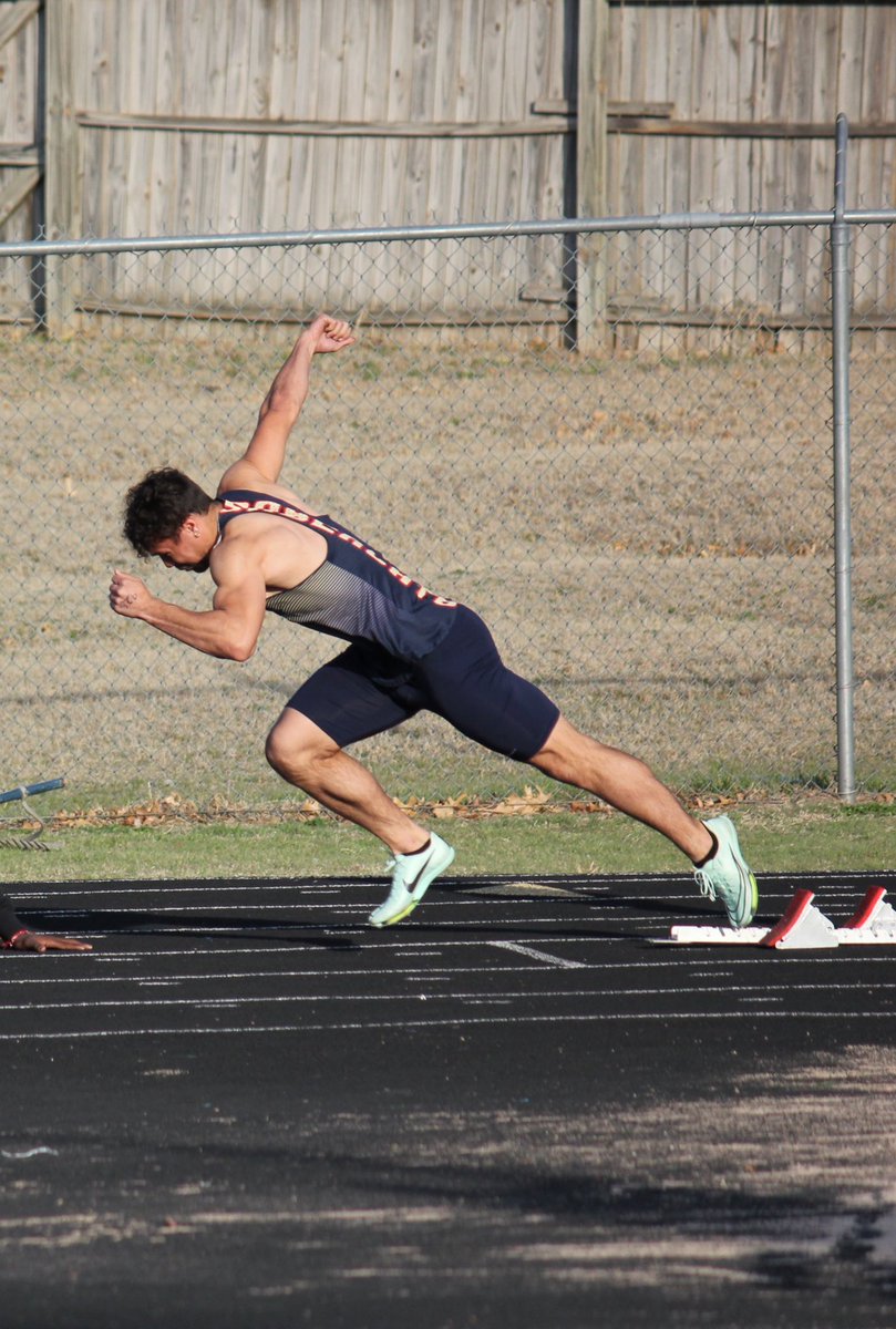 sabercatrunners's tweet photo. MEET DAY!!! This season is off to a great start. See you at Moore High today. Field events start at 10:15. Running starts at 10:45 https://t.co/KNg6BRIzJh