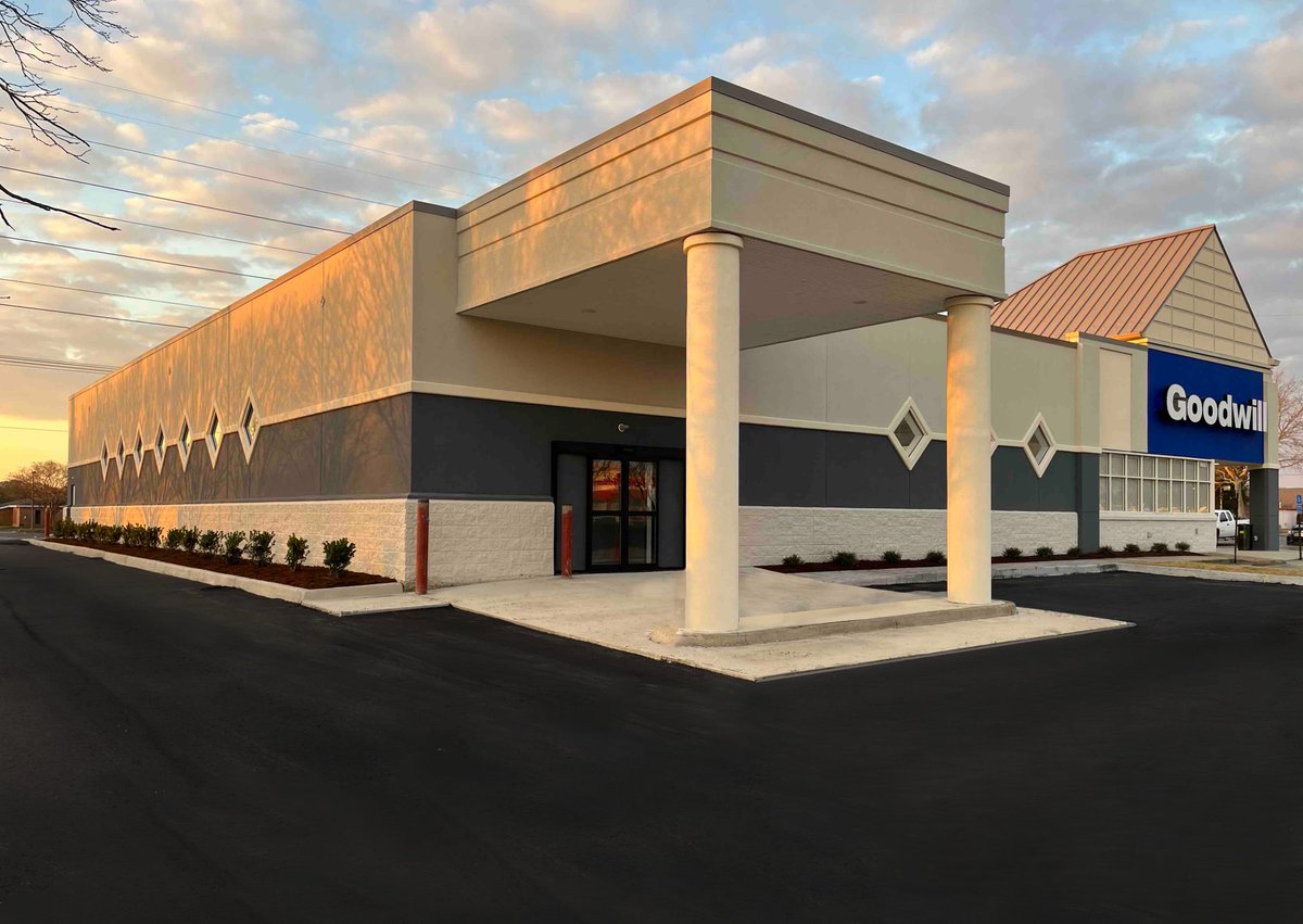 GoodwillCVandHR's tweet photo. ***OPENING NEXT WEEK***
On Thur, March 16 our new location is opening in VA Beach. We'll have a ribbon cutting at 11 a.m. as the store opens. We can't wait to welcome you to our newest store!

1661 Laskin Road, Virginia Beach, VA 23451
Open Monday - Saturday, 11 a.m. to 7 p.m. https://t.co/zKyrL0PMfF
