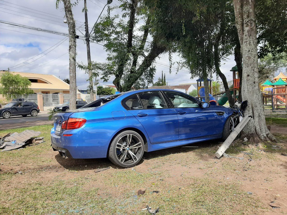 ViuvasTT's tweet photo. a notícia que ninguém queria dar chegou… somos oficialmente viúvas do tt 😭 https://t.co/2aNDNUPBEX