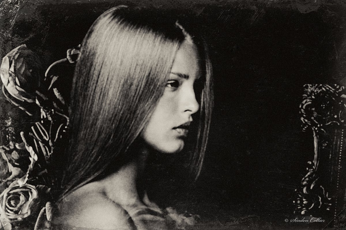 SindenCollier's tweet photo. Collier's Weekly ~ "Moi, Moi-Même"

"Portraying oneself is an excellent way to remain in character." ~ © Rhett Collier @rhettsrhetoric_totwa

††† : Sinden Collier Photography 
 
||| : TRAINS OF THOUGHT - Welcome Aboard! The Book: Limited Edition https://t.co/waUuTDrdQb