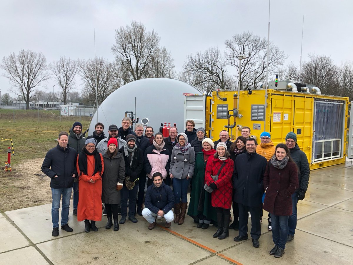 Big smiles in rainy Netherlands! 🌈 

This week the GIFT partners gathered in Arnhem for one of their final Progress Meeting!

We had the opportunity to visit Elestor, which is developing a unique patented HBr flow battery for the GIFT project. ⚡ 

Stay tuned!