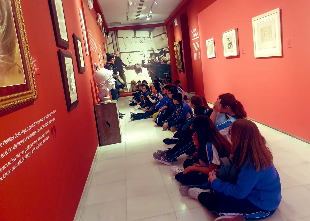 LaGoletaColegio's tweet photo. ➡️ Salidas
Los alumnos de 5º curso de #PrimariaGoleta visitan la Casa Natal de Picasso @CnatalPicasso y realizan un taller sobre el Cubismo. Actividad muy provechosa para todos‼️
#SomosLaGoleta💙
@cevhcsur https://t.co/fzmYmdAsrb