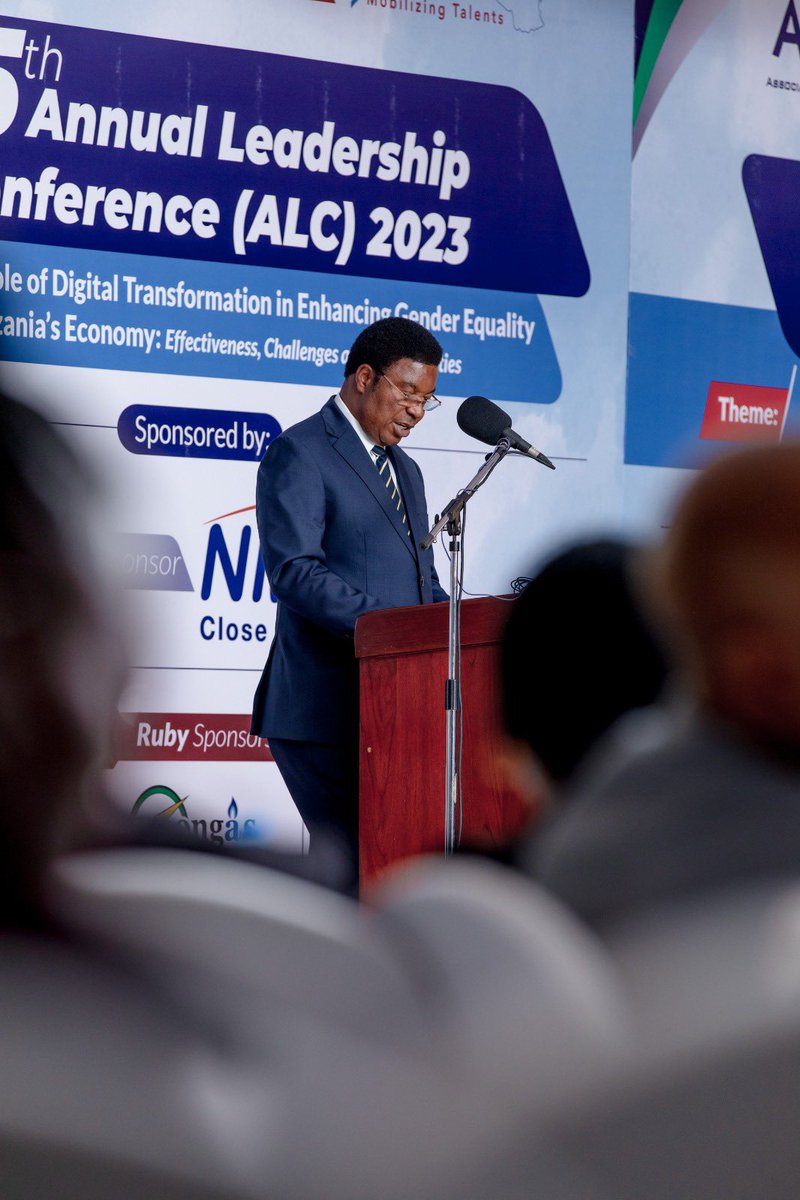 Ninatambua vikwazo mbalimbali vinavyopunguza ushiriki wa wanawake katika kushiriki fursa za kidijitali kama vile kukosa maarifa na  ujuzi wa namna ya kushiriki ikiwemo gharama kama vile data na vifaa vinavyoweza kuwaunganisha na ulimwengu wa dijitali. – Mhe. Waziri Mkuu #ALC2023