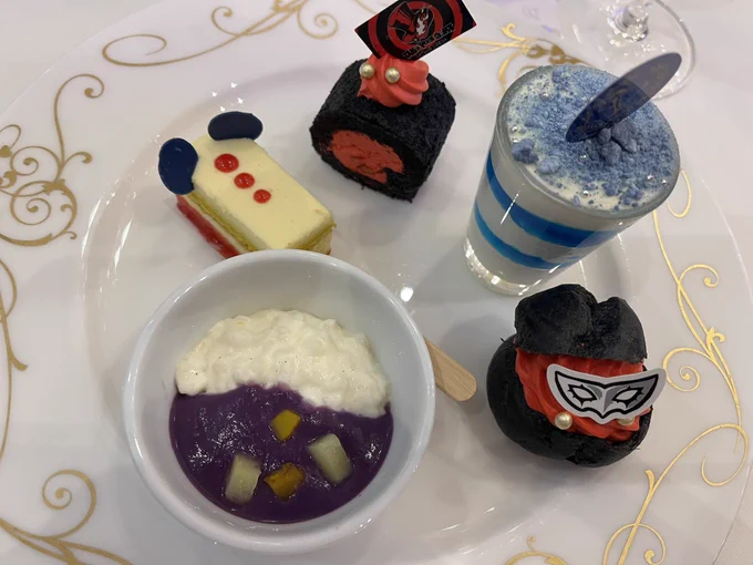 今日はマスクザJさんとベルベットルームを堪能して参りました〜ドレスコード限定で、スーツとか久しぶりに着たなあ…笑 
