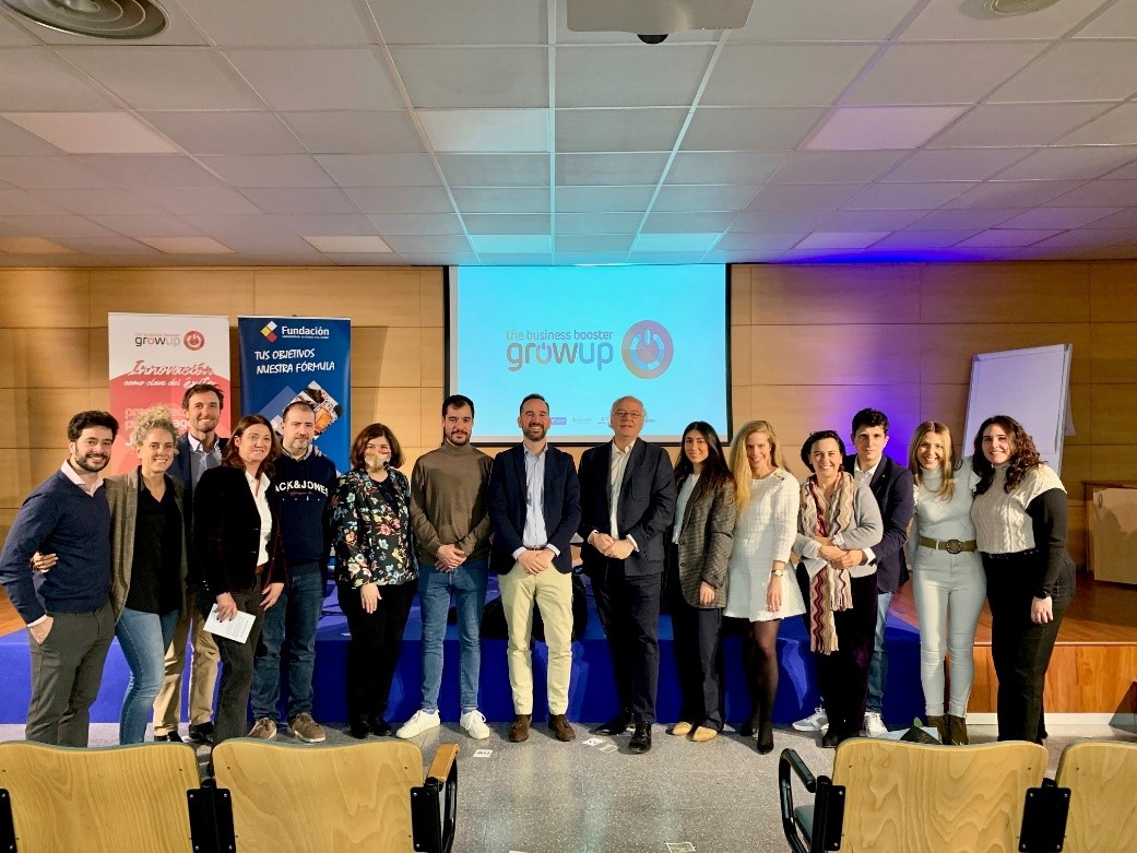 Fundación UAX (@uaxfundacion) on Twitter photo Organizado por la <a href="/uaxfundacion/">Fundación UAX</a>, se celebró la Jornada de #innovacion como clave del #éxito en <a href="/uaxuniversidad/">UAX</a>.
Con la participación del mago <a href="/jorgeluengo/">Mago Jorge Luengo</a> @SantanderUni <a href="/Caira_education/">Caira</a> <a href="/fundeenES/">Fundeen</a> <a href="/AllianzPartners/">Allianz Partners</a> <a href="/GeneticAI/">GeneticAI</a> @AvanadeSpain <a href="/AccentureSpain/">Accenture España</a> Organizado por la <a href="/uaxfundacion/">Fundación UAX</a>, se celebró la Jornada de #innovacion como clave del #éxito en <a href="/uaxuniversidad/">UAX</a>.
Con la participación del mago <a href="/jorgeluengo/">Mago Jorge Luengo</a> @SantanderUni <a href="/Caira_education/">Caira</a> <a href="/fundeenES/">Fundeen</a> <a href="/AllianzPartners/">Allianz Partners</a> <a href="/GeneticAI/">GeneticAI</a> @AvanadeSpain <a href="/AccentureSpain/">Accenture España</a>