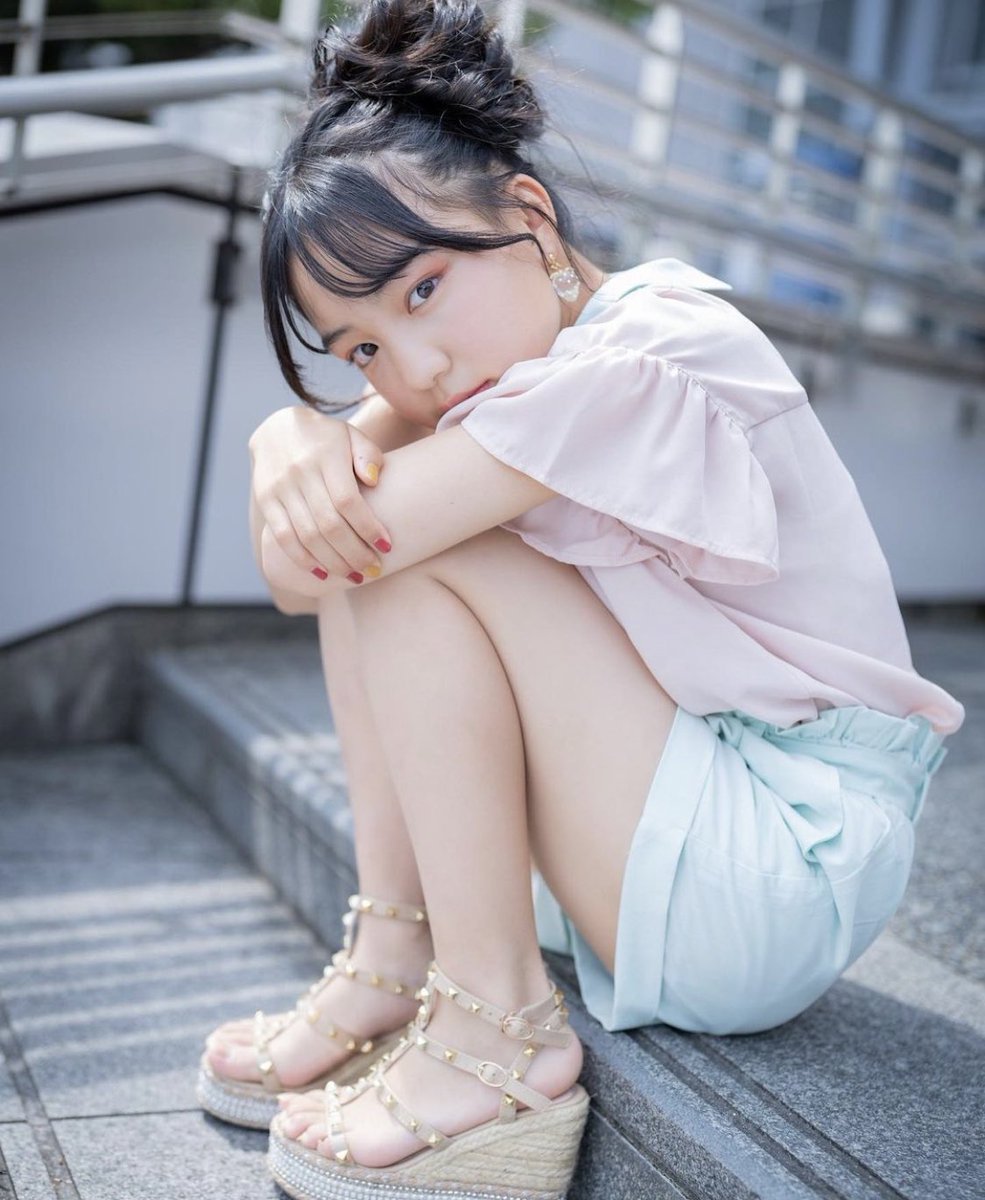 ✌︎あん♡ʾʾフォロー割中 こんばんはぁぁあ！！！ 早速ですが、この後22時半からインスタライブ