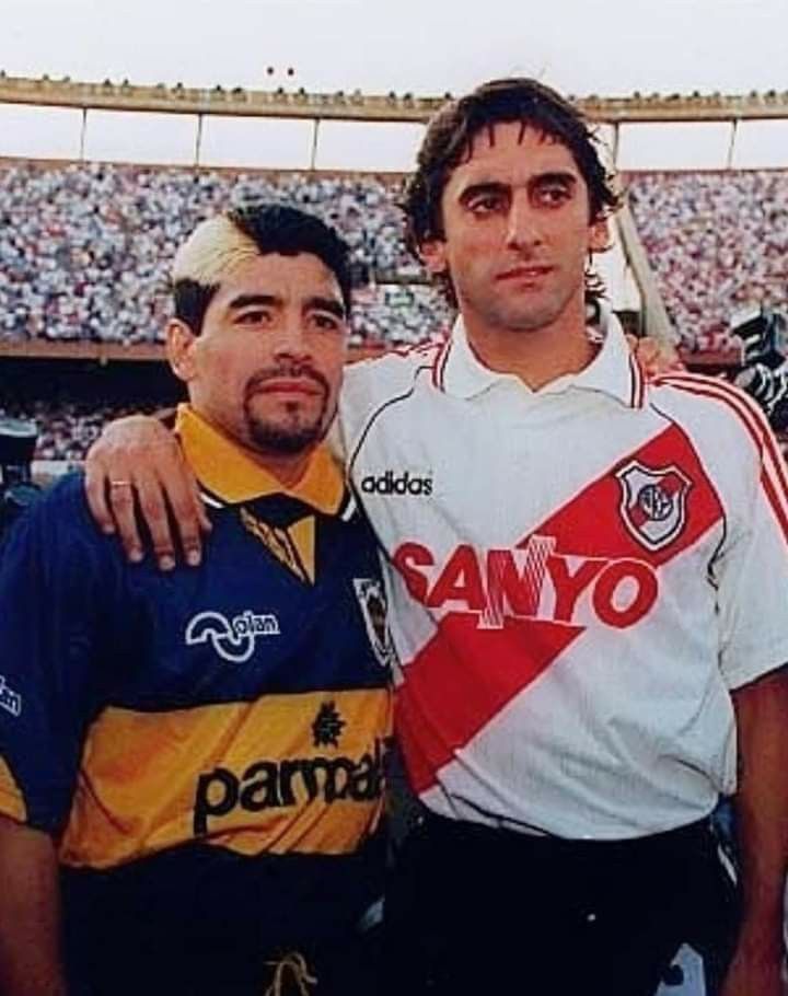 90s Football tweet media