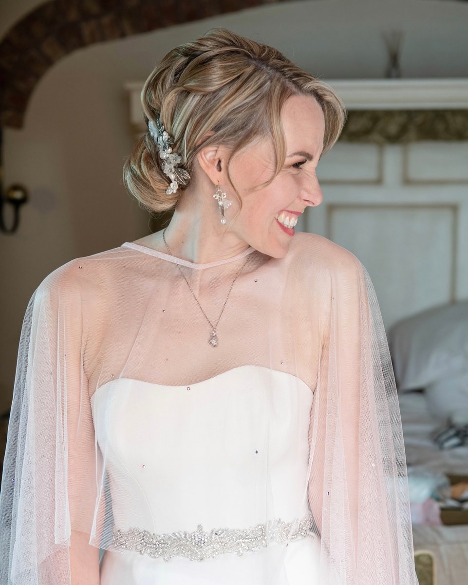 PhotoLeaB16's tweet photo. The happiest bride to be! Michelle looked absolutely stunning and had the biggest smile all day on her wedding day.

💕📷💕

 #lbphotography #lbweddings  #femaleweddingphotographer #lgbtqweddingphotographer #warwickshireweddings #warwickshireweddingphotographe https://t.co/ZOwGp3FoPs