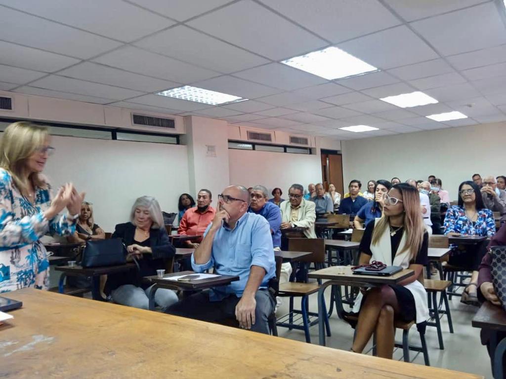 usm_vzla's tweet photo. 📝 En Oriente también nos estamos preparando para tu regreso. Estamos casi listos para este 13 de marzo, ¿y tú?
#USM #USMOriente #Iniciodesemestre https://t.co/dRrQ7vhZDh