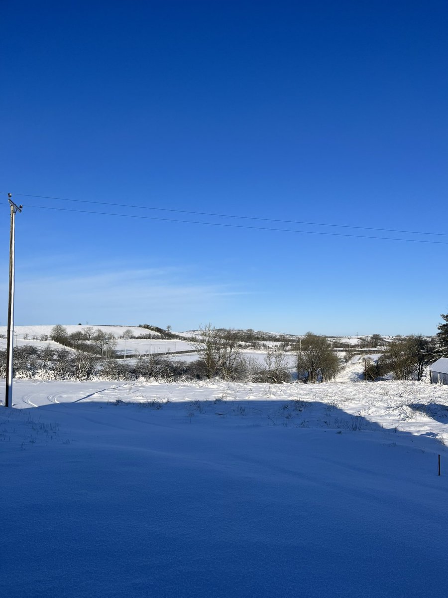 Claclee's tweet image. Snowy perfection 😍🌨️❄️☃️ at Dorsey, Co Armagh
@barrabest @angie_weather @bbcniweather @WeatherCee