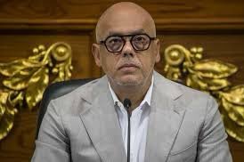 #ReporterosDeCalle
INFÓRMALE A VENEZUELA QUE TÚ ENFERMEDAD ES HIV. Vamos diga la verdad <a href="/jorgerpsuv/">Jorge Rodríguez</a>  No vas a seguir por ahí contaminando SINVERGUENZA  Tú Jorge Rodríguez mejor conocido dentro del círculo del ALTO MANDO MILITAR COMO LA AGUJA y seguro pincho a <a href="/vladimirpadrino/">Vladimir Padrino L.</a>