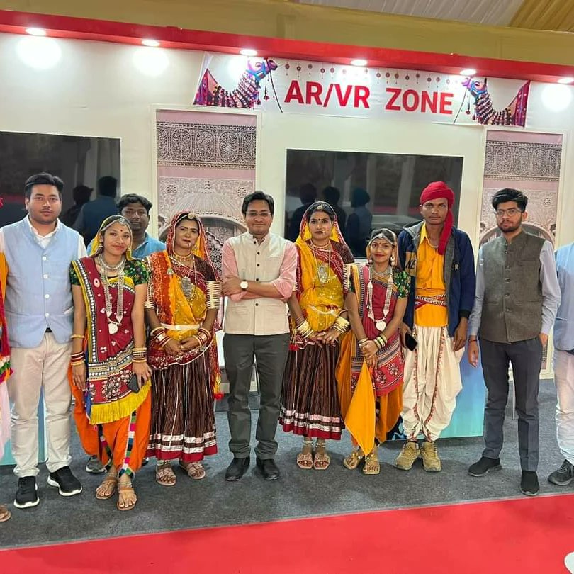 invoxel's tweet image. @invoxel got appreciated by Shri @arjunrammeghwal, Minister of State for Parliament affairs and Ministry of Culture, for Curating  Virtual Reality Pavilion at the Rashtriya Sanskrit Mahotsav in Bikaner.I would like to thank all the organisers of  Rashtriya Sanskriti Mahotsav