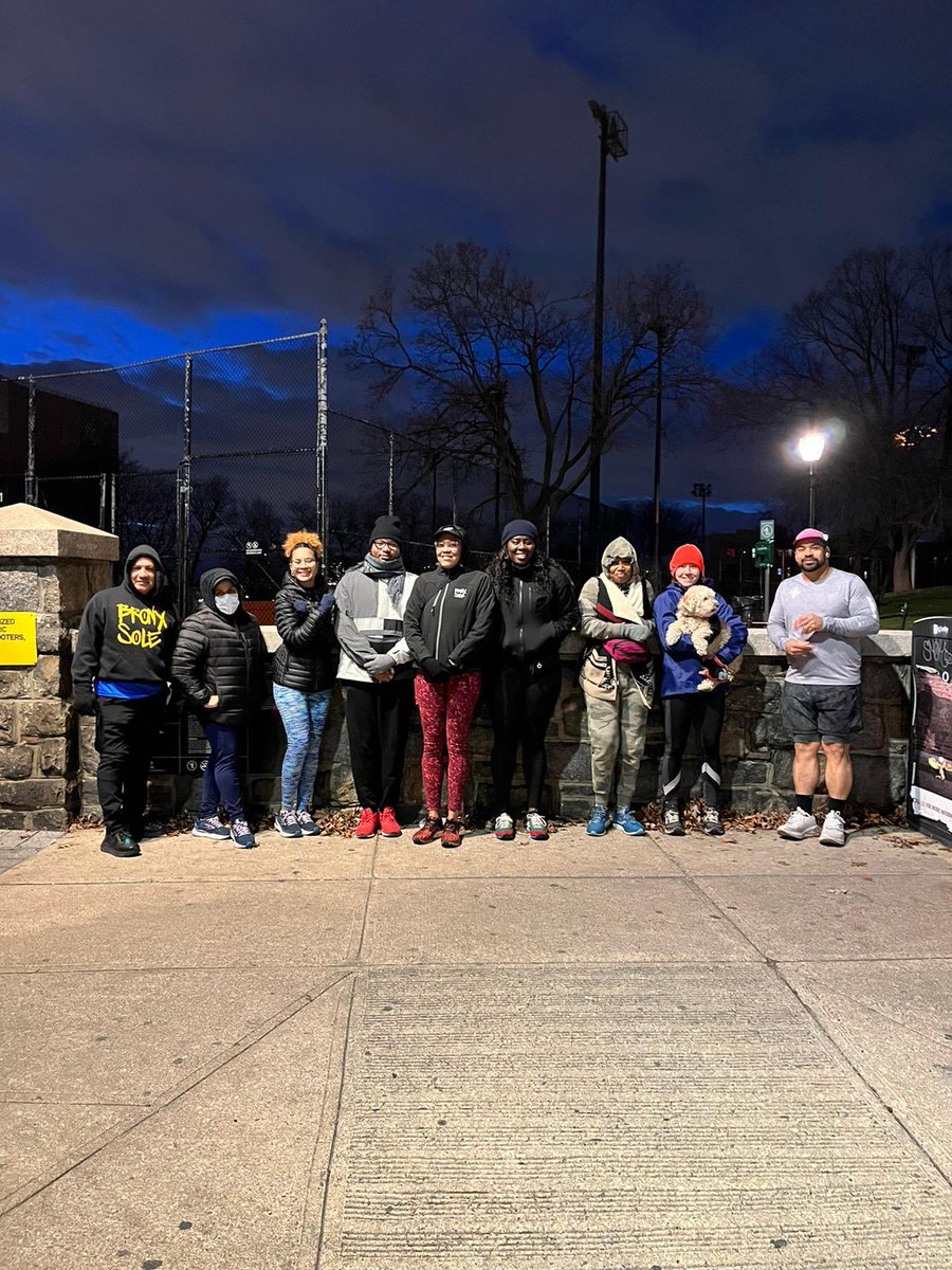 BronxSole's tweet photo. Woooo it was windyyyy 🌬️and 🧱 but guess what? We got it in! 

A few missed the pic but hey, we had to head out. 

And what are the odds that our runners ran into our current #MotivationMonday, @hummingbrdtattoo?! Great seeing you! Keep making The BX proud🙌🏾

#bronxsole #bxs https://t.co/TcveFHNKqQ