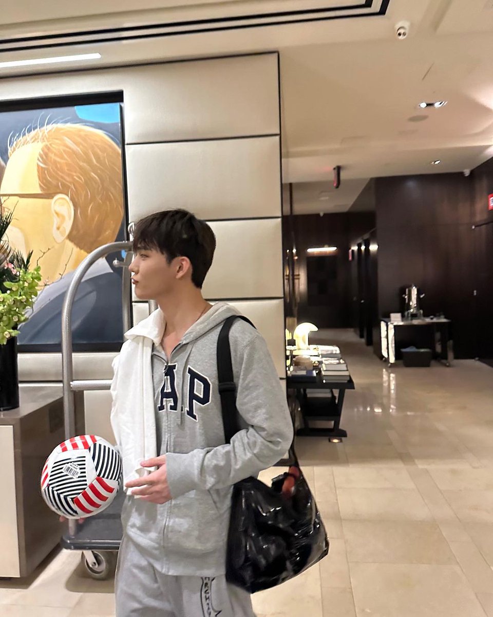 CIX_Instagram's tweet photo. 230310 #승훈 cix.official instagram
https://t.co/WzxyyLytcX
Boyfriend picture 🗽🇺🇸
#CIX #FIX #승훈 #김승훈 #내편들 #mybbobbo #KIMSEUNGHUN #SEUNGHUN #スンフン https://t.co/hMyTgLtTsH