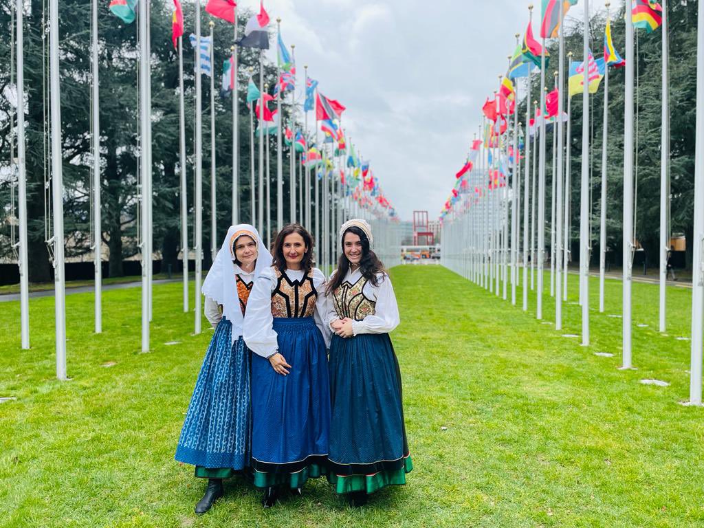SLOtoUNGeneva's tweet photo. It’s time for the National Dress Day at the United Nations in Geneva.
This time around, Slovenian Team proudly presents the #Smlednik national costume.
#CulturalHeritage #ClothingHeritage https://t.co/XhuEJ40MwV