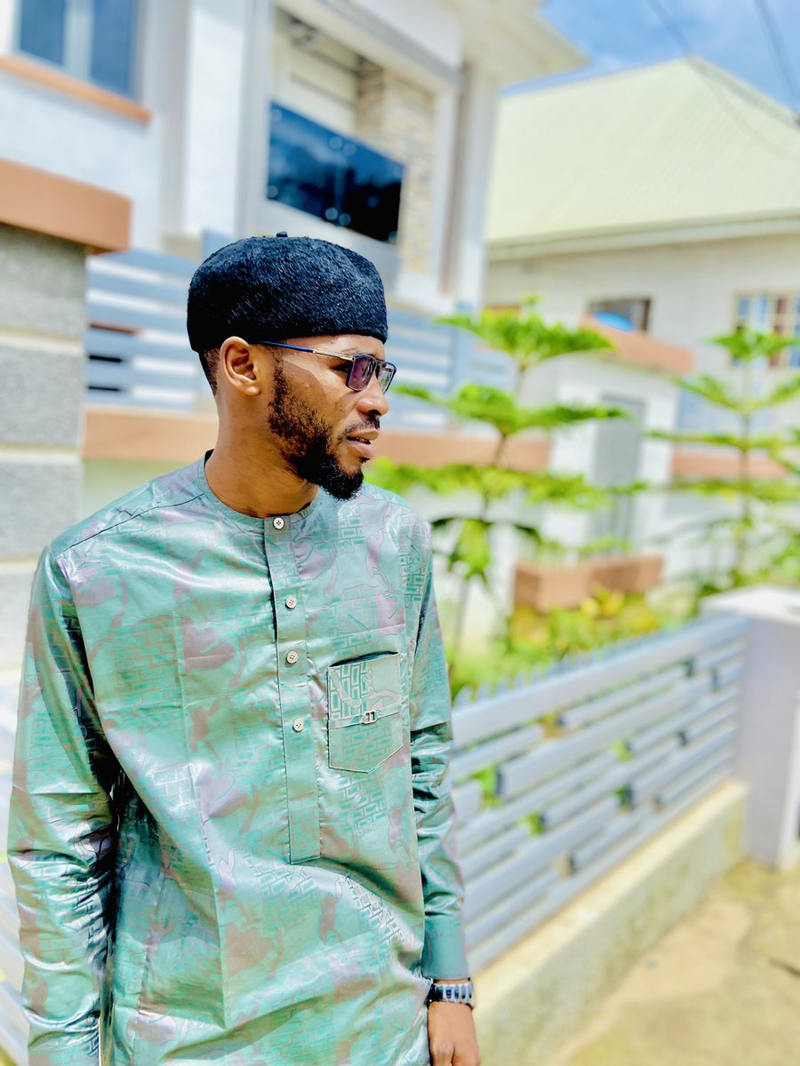 BalaNawas's tweet photo. TGIF🤝📿📿 https://t.co/0LlpM9AzCF