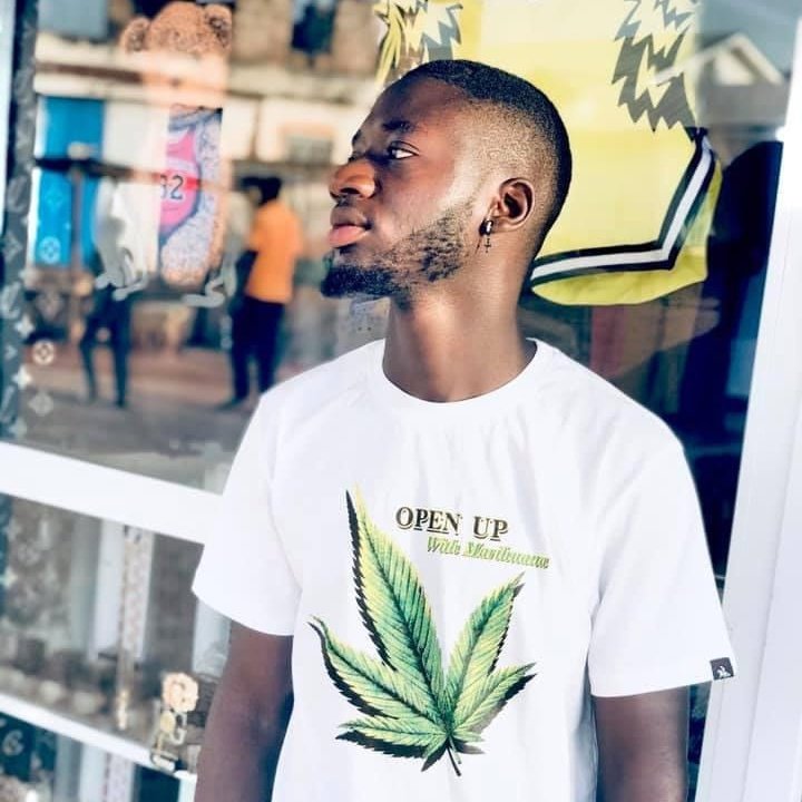 AMGNeLLyBlack11's tweet photo. #NewProfilePic https://t.co/09iAuwsS10