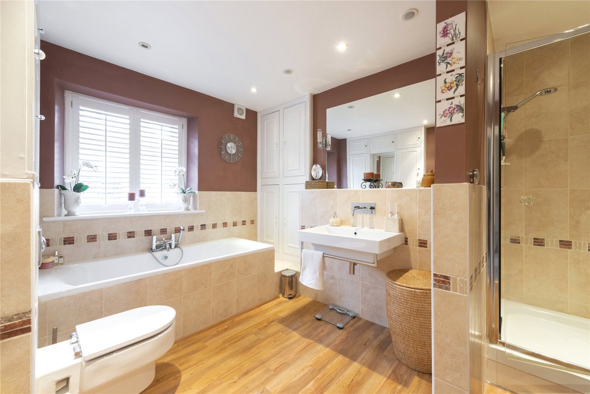 DomvsProperties's tweet image. Welcome to this ‘little jewel’ in the heart of Dorchester 🏡

✅ Dorchester, Dorset
✅ Offers Over £295,000
✅ Gas Central Heating
✅ Flexible 2/3 Bedroom Accommodation
✅ Generous 2 Room Cellar
✅ Residents' Parking

domvs.co.uk/property/dorch…

#2Bed #3Bed #EstateAgents #Dorset