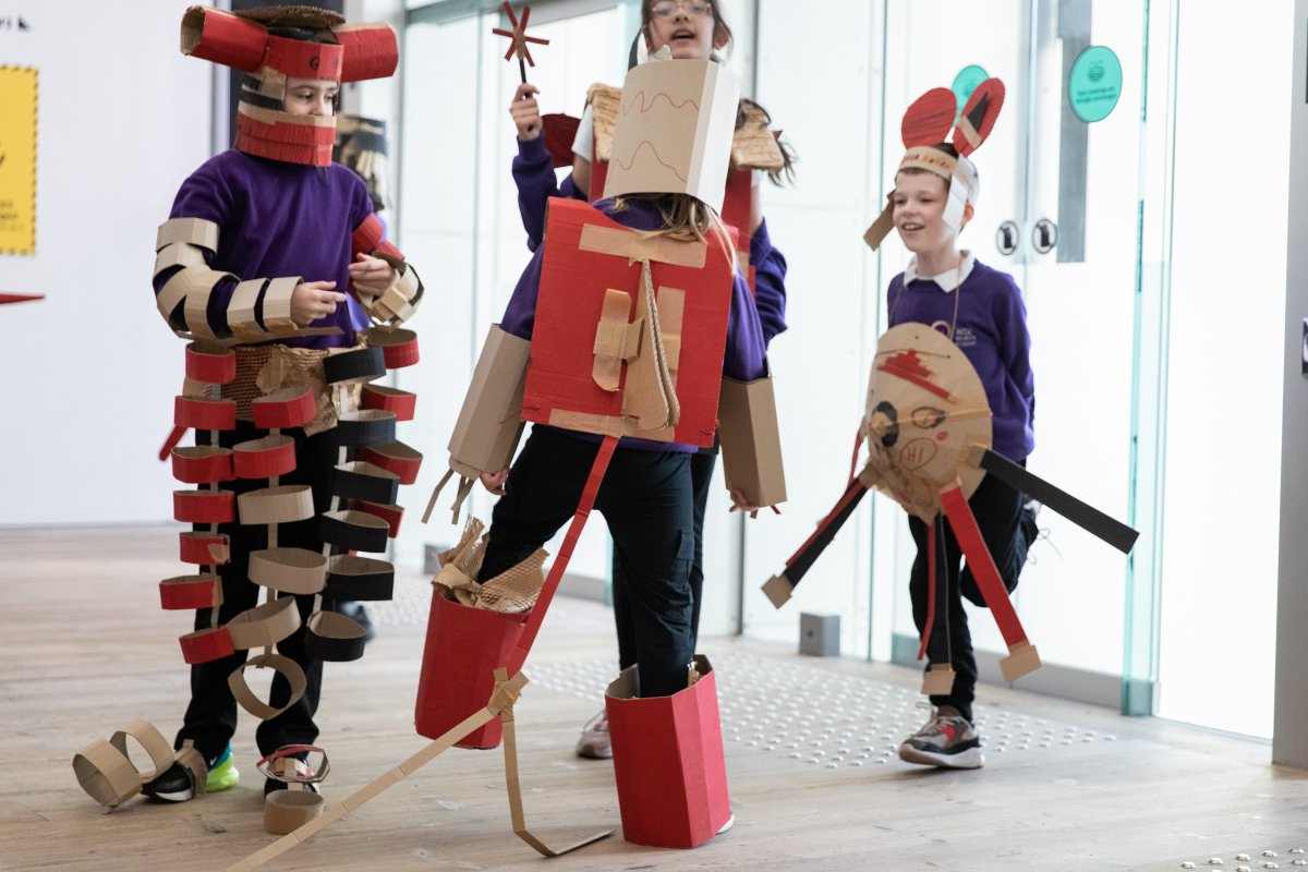 LittleInventors's tweet photo. The creatures are coming...
During our #Mythmachine workshops at @balticgateshead, we unleashed a host of beasts and beings of all shapes and sizes. Primary school children from the North East constructed their own unique creature and awakened it with performance.
@sahejrahal https://t.co/usQ9K5NHbN