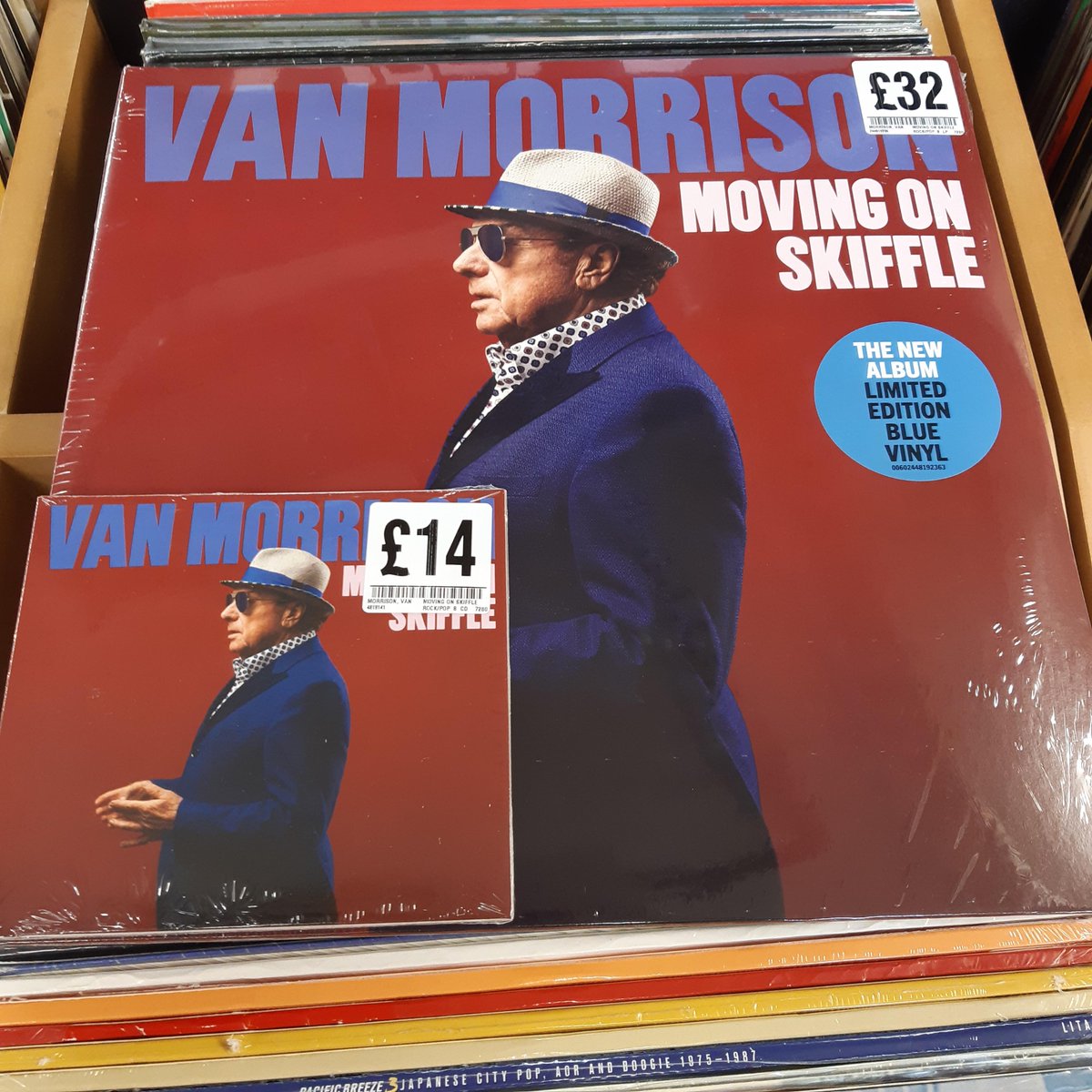 FOPPofficial's tweet photo. NEW MUSIC FRIDAY
โข @sleafordmods - #UKGrim
โข @MileyCyrus - #EndlessSummerVacation
โข @dutchuncles - #TrueEntertainment
โข @vanmorrison - #MovingOnSkiffle
#gettofopp #records #vinyl #vanmorrison #sleafordmods #mileycyrus #CD #physicalmedia https://t.co/pGbcD3JsxU