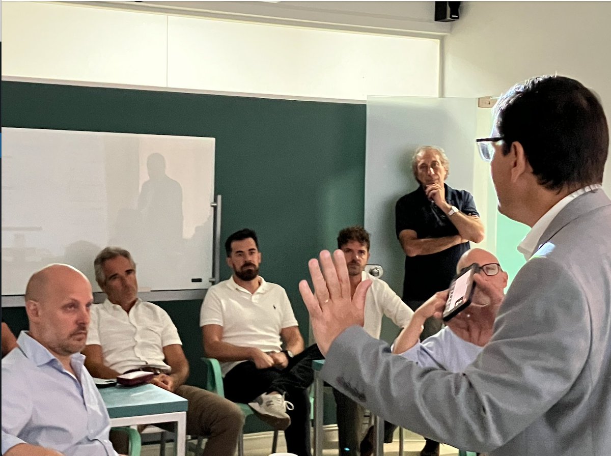 asarcob's tweet photo. Ayer realizamos una Jornada sobre Encuadramiento Sindical con el Dr. Alejandro López Tilli, profesional especialista en la materia.
La actividad se realizó bajo modalidad mixta con participación de Asociados de todo el país, algunos de modo presencial, y otros con acceso virtual. https://t.co/cAZigoAF37