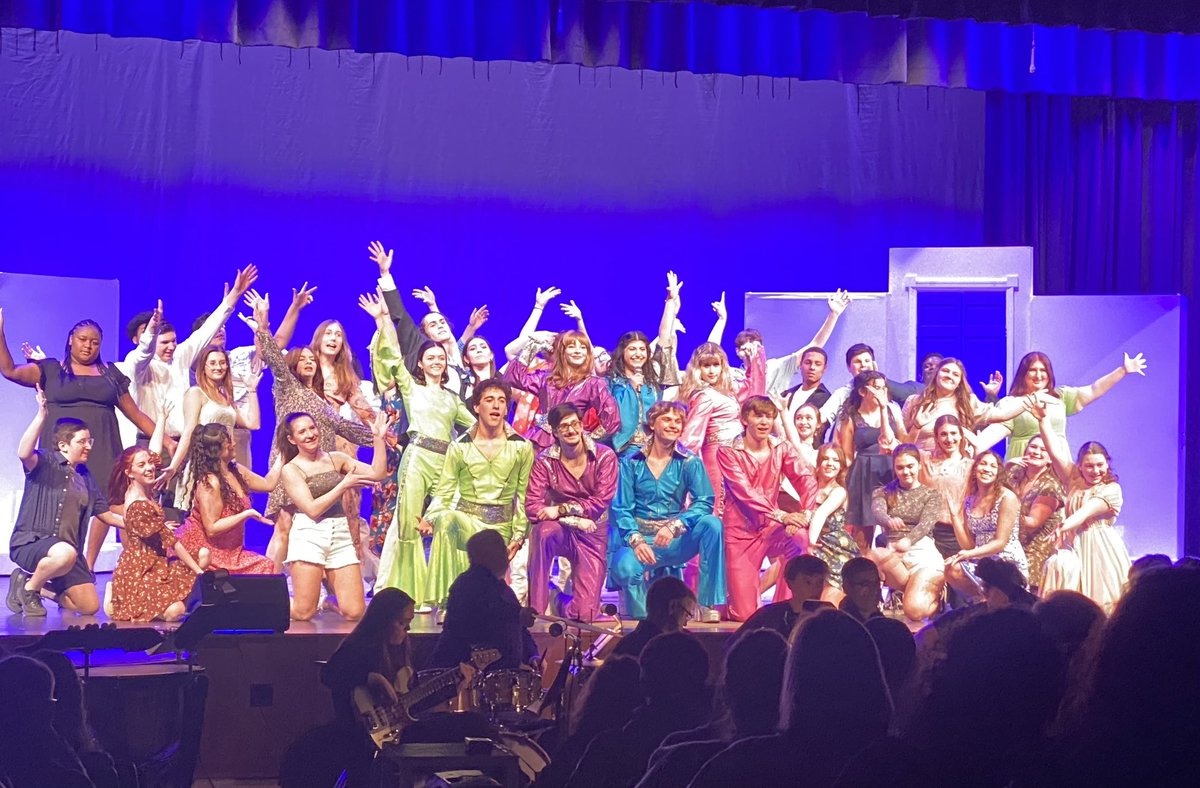 LHSPerforms's tweet photo. Thanks so much to a wonderful Opening Night audience! We can't wait to do it all again tonight and Saturday! Don't have your ticket yet? It's not too late! https://t.co/BxJJ5VGA7s  🧡💙🎶 @LCSDOfficial @LCSDFineArts @BrettRWoodcock @MrLawrence_LCSD https://t.co/VBxmnBxzjY
