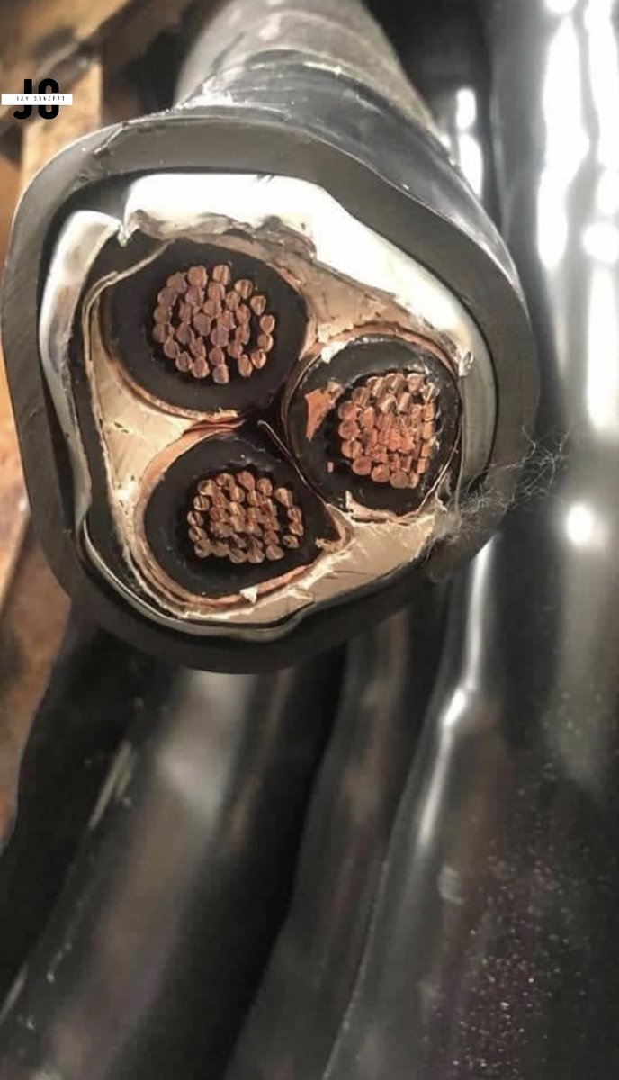 AMBIENT__GLOBAL's tweet photo. Armored Cable Available at JAY CONCEPT STORE different sizes just swipe✔️
HIGH TENSION CABLE ⚠️
JAY CONCEPT GROUP
JAY CONCEPT WIRE & CABLE
#thejayconceptgroup https://t.co/kkbwxzAFiQ