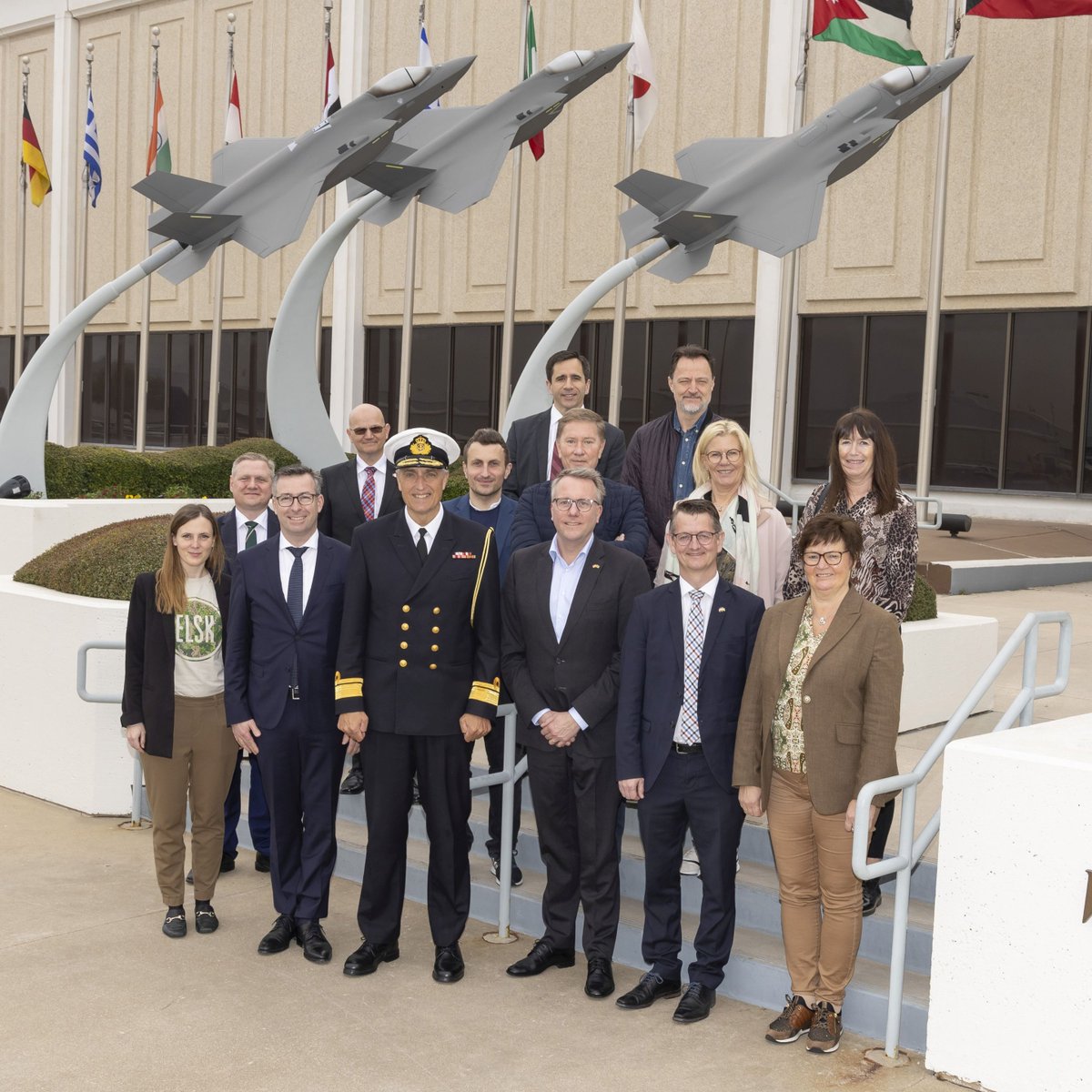 DK_DefenseAtt's tweet photo. 1/3 
This mile-long production line @LockheedMartin never ceases to amaze me.
Thank you Lockheed for hosting @mfMorten, Minister for Industry, Business and Financial Affairs, Members of Danish Parliament @Folketinget, @Terma_Global and #Multicut

📸: Lockheed Martin https://t.co/zKA1WL9kqf
