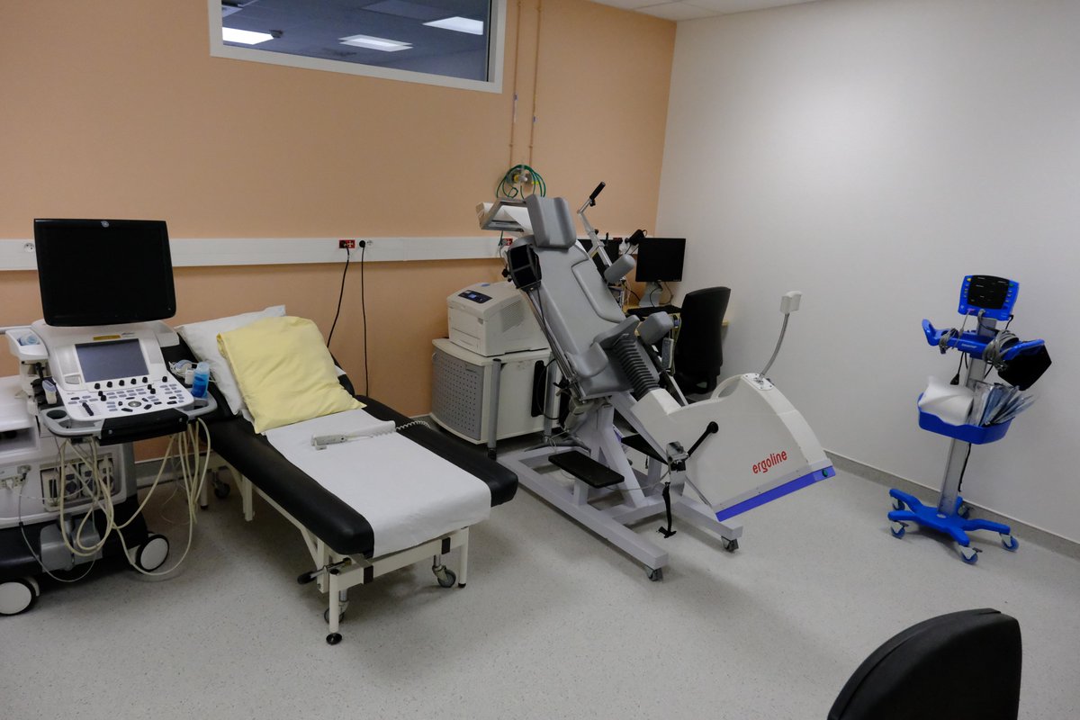 CHLaval53's tweet photo. #Inauguration de la nouvelle unité qui regroupe les explorations cardiovasculaires.
➡️Locaux neufs, ajout d'une 3ème salle d’échographie et d'un secrétariat : la #cardiologie du @CHLaval53 poursuit sa modernisation pour améliorer les conditions de prise en charge👍 https://t.co/YwAUWrTMaW