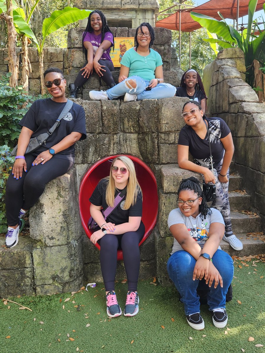 Yolanda Stockdale tweet media