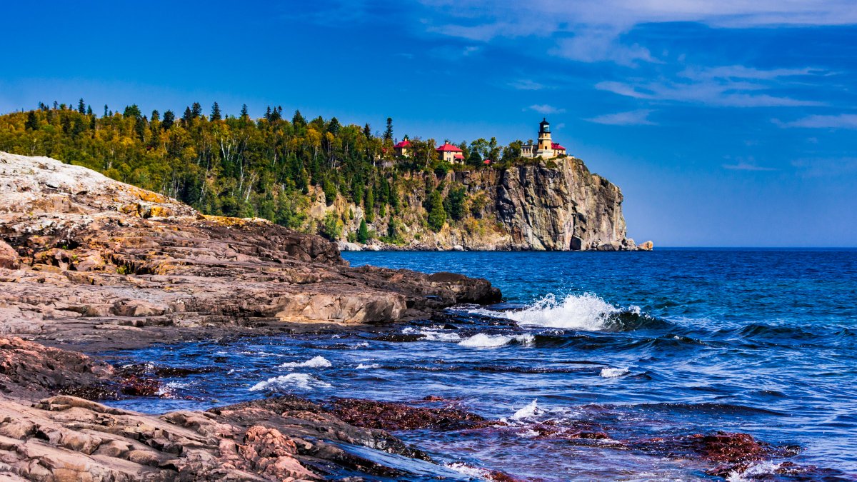 On my first long-distance bicycle camping tour of Minnesota, I passed by Split Rock Lighthouse on Lake Superior's North Shore. Read about the adventure here: medium.com/bicycle-life/r… #bicycle #adventure