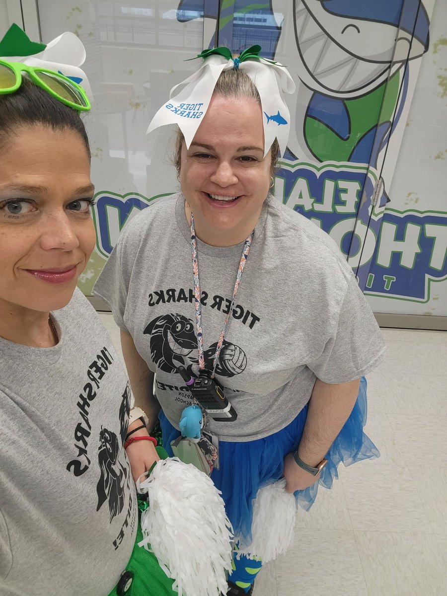 EAnnDickson's tweet photo. Showing our school spirit at ETE. Come support our school at the Staff Volleyball game at Rock Ridge Highschool.
#GoTigerSharks
@amonarch3 @TriciaFurtek22 @E_ThompsonES https://t.co/mD0n6ebArH
