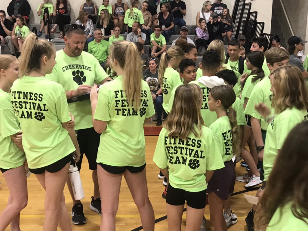 GKellermeier's tweet photo. Middle School Fitness Festival! Good luck to all athletes, thank you to organizers and coaches! #vcspe @volusiaschools https://t.co/O3qvYcnUXG
