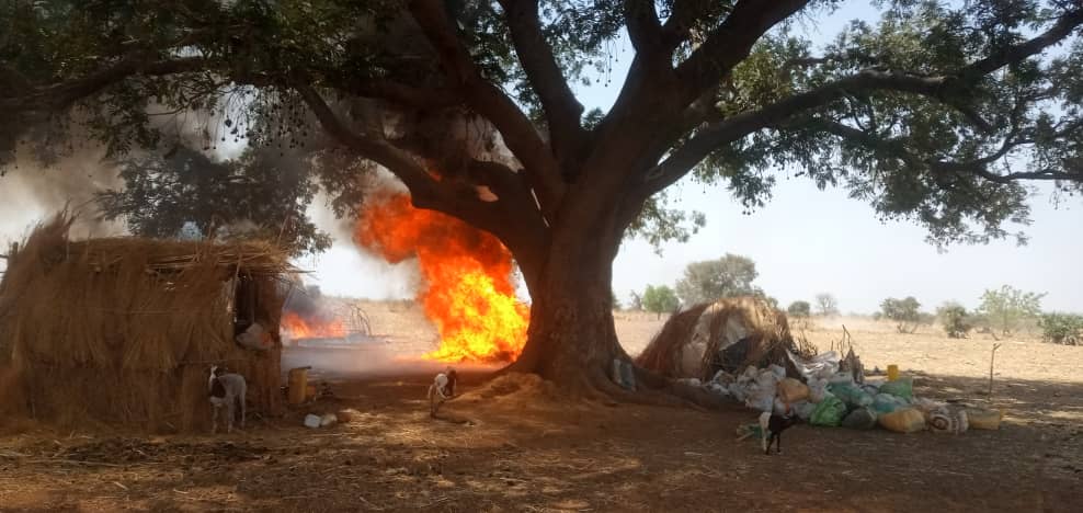 Yatab_ngr's tweet photo. #Update
#OPHD #OPWS #NorthWest
Troops of Op HADARIN DAJI, and WHIRL PUNCH in seperate raids between 3 & 5 March 2023, attacked bandit camps around Tukurua area in Chikun LGA of Kaduna State, Zago village in Mariga LGA of Niger State and Jengeme in Gusau LGA of Zamfara State. https://t.co/V7mQ4nbuFW