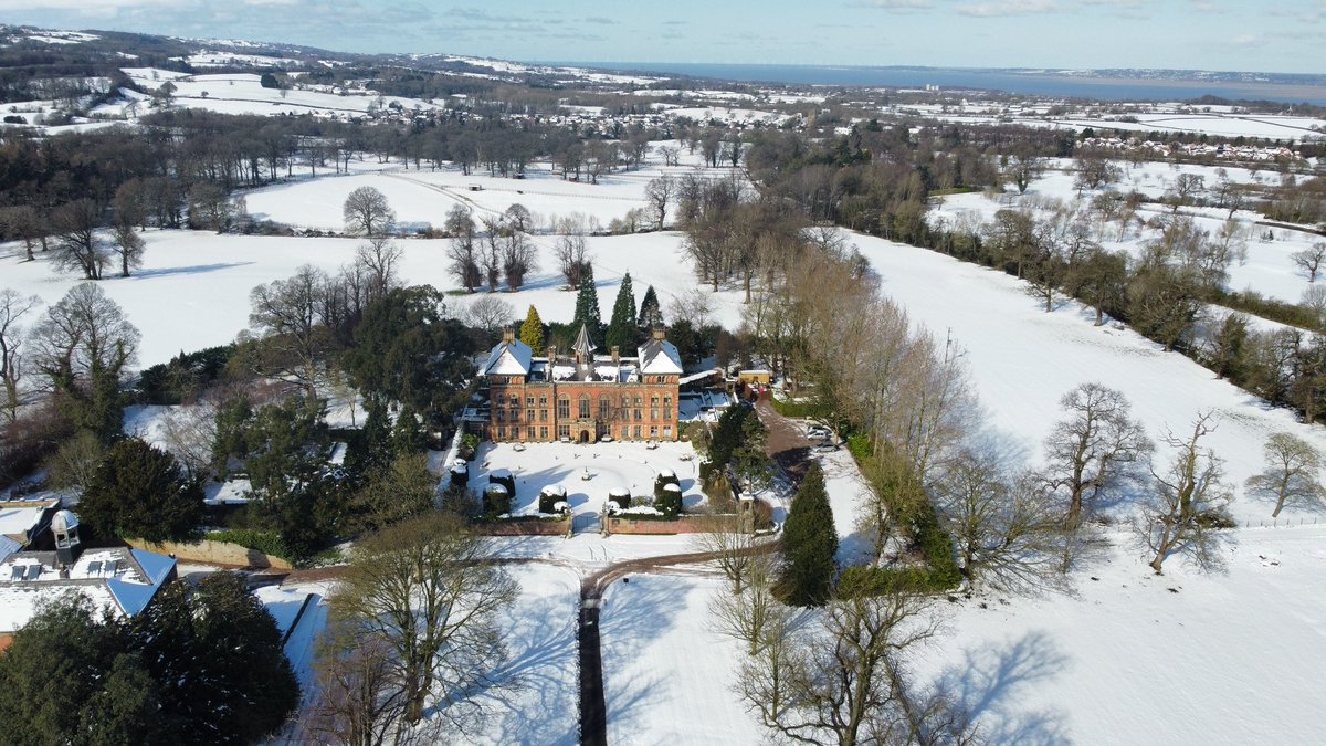 Looking magnificent surrounded by the snow <a href="/SoughtonHall/">Soughton Hall</a>