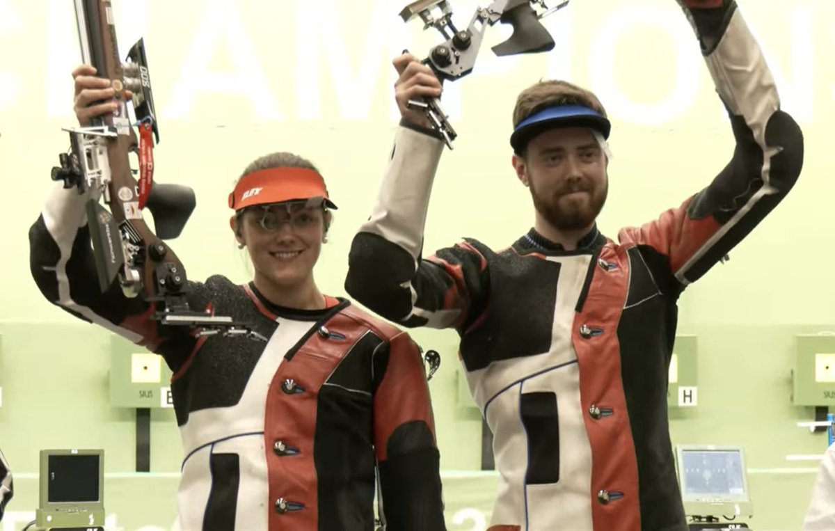Vi gratulerer Jeanette Hegg Duestad og Jon-Hermann Hegg som europamestre på 10 meter luftrifle mixed team. EM-gullet ble sikret med 16-10 over Israel i gullfinalen fredag ettermiddag.

Like før sikret Jenny Stene og Henrik Larsen seg EM-bronse med seier 16-2 over Sverige.