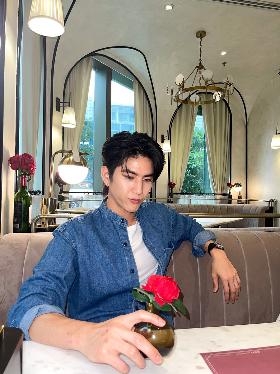 Sea_tawinan's tweet photo. 🌹 : @jimmyyjp_ https://t.co/tntGPRxQrJ