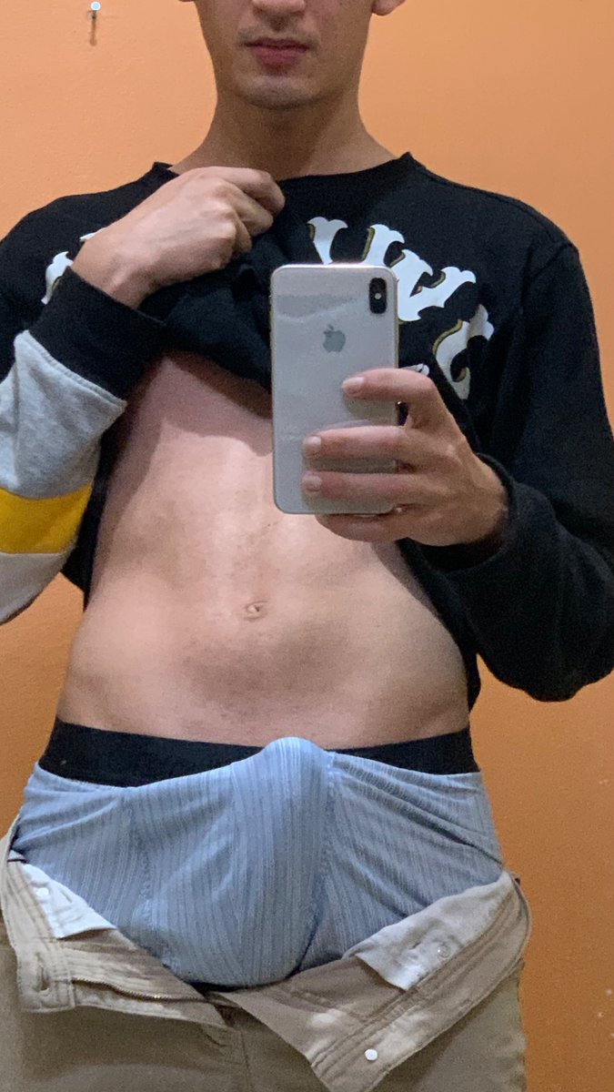 MinPea3's tweet photo. @angeldhegie Follow me for more 🍆🤭🤭
#fitness #nudes https://t.co/pSw1m5TyLn