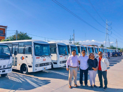 scorporeowoo's tweet photo. On this topic, where the government wants to replace traditional jeepneys with modernized jeepneys, we can employ investigation and inquiry.

#ResearchPaRinSa2023 #PerspectiveMatters 
SHS MOLINO PERPETUALITE RESEARCHER https://t.co/0F2s3Hee38